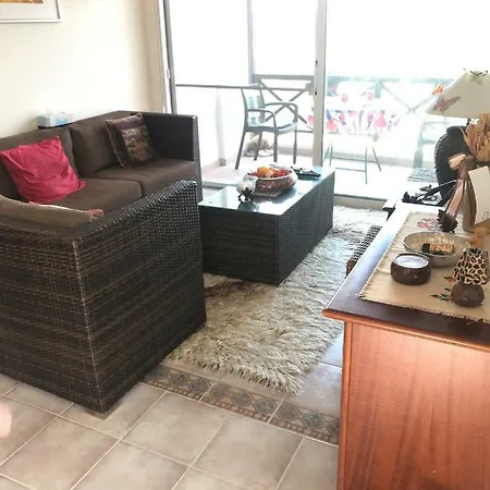 Seaside 1 Bdr Apt In Meneou