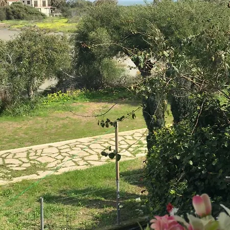 Tatil Evi Seaside 1 Bdr Apt In Meneou
